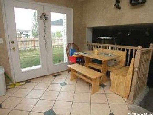 866 W 910 N, Clinton, UT 84015 — photo 4