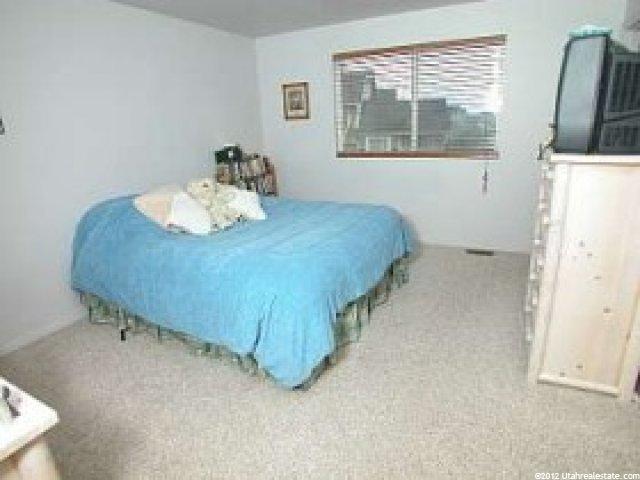 866 W 910 N, Clinton, UT 84015 — photo 6