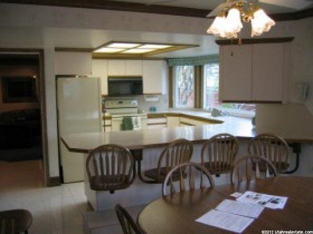 11651 S Hagan Rd, Sandy, UT 84092 — photo 2