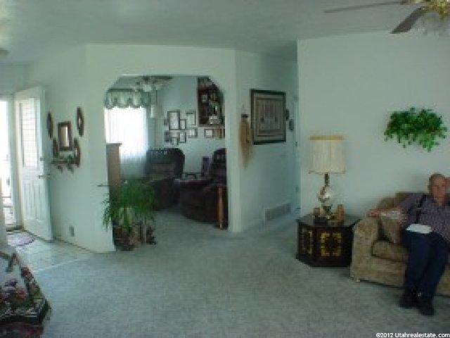415 S 300 E, Mt Pleasant, UT 84647 — photo 4