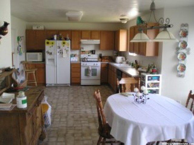 788 E 1900 S, Clearfield, UT 84015 — photo 3