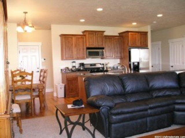9736 Bluffside Dr, Sandy, UT 84092 — photo 5