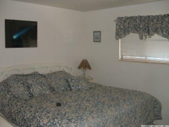 1146 Bronze Ln, Sandy, UT 84094 — photo 2