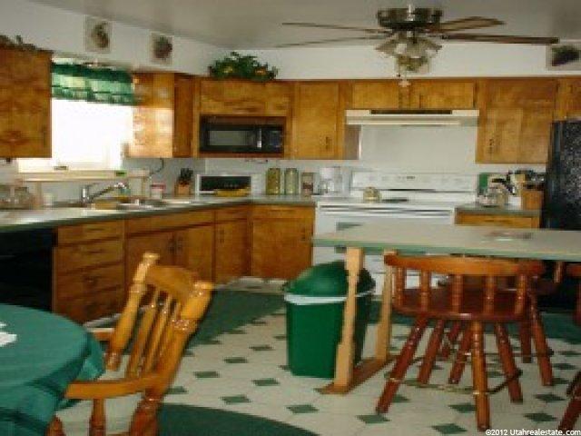 1134 W 800 N, Clinton, UT 84015 — photo 2