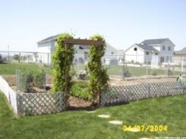 2419 N 2275 W, Clinton, UT 84015 — photo 4