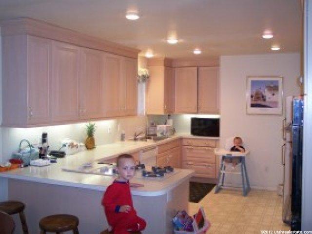 10908 Savannah Dr, Sandy, UT 84094 — photo 2