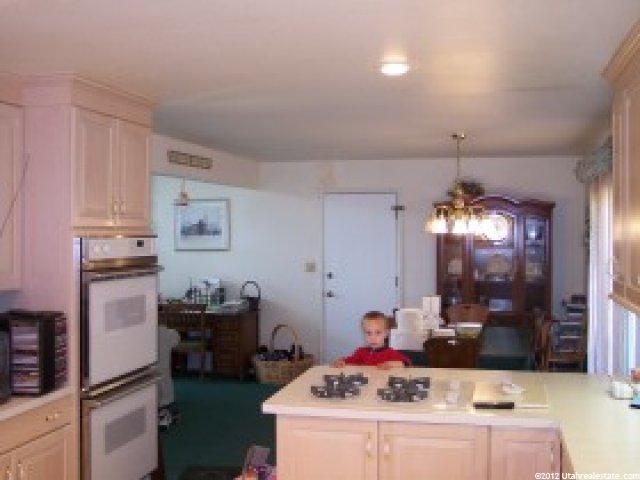 10908 Savannah Dr, Sandy, UT 84094 — photo 4