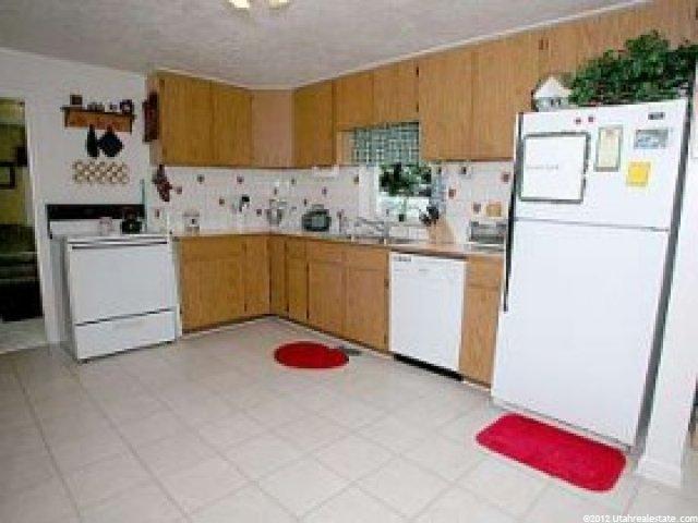 295 W Center St, Lewiston, UT 84320 — photo 3