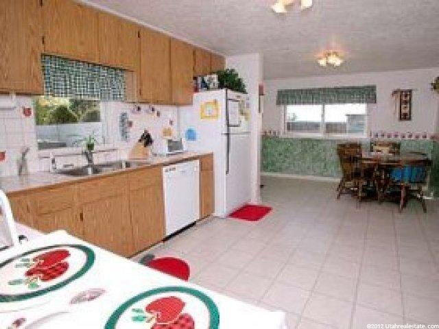 295 W Center St, Lewiston, UT 84320 — photo 8