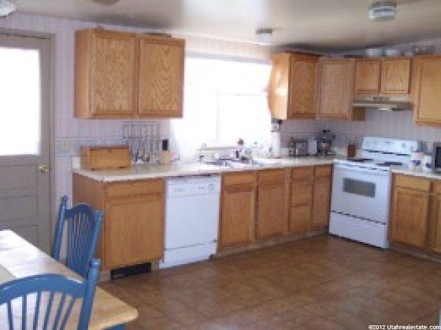 440 N 30 E, Kaysville, UT 84037 — photo 3