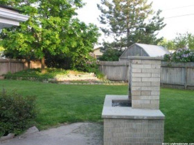 106 E Gordon Ave, Layton, UT 84041 — photo 2