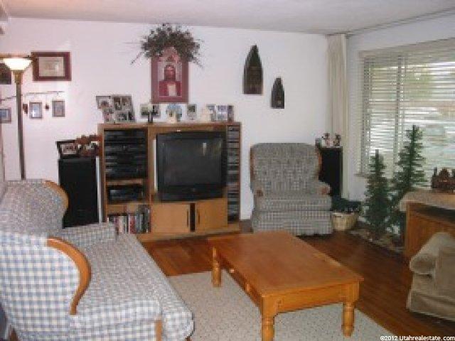 106 E Gordon Ave, Layton, UT 84041 — photo 4