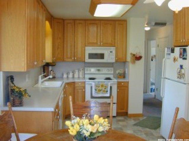 9593 S 1210 E, Sandy, UT 84094 — photo 3