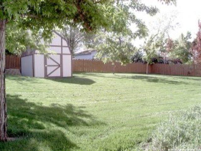 1040 Kimberly Dr, Layton, UT 84040 — photo 6