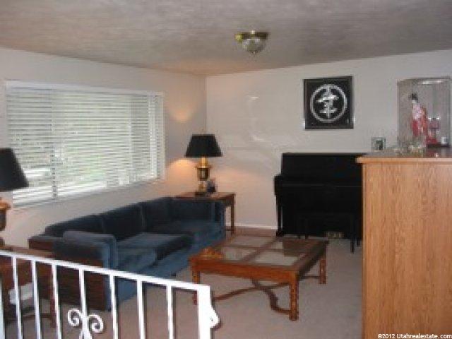 582 Pali St, Sandy, UT 84070 — photo 2