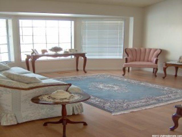 5955 Loder Dr, Kearns, UT 84118 — photo 2