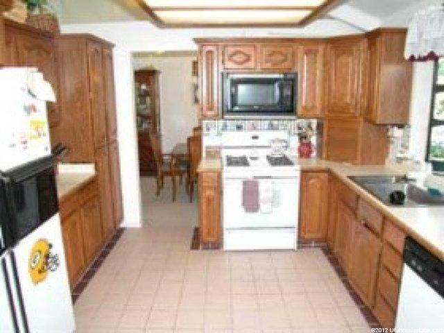1616 Waters Ln, Sandy, UT 84093 — photo 3