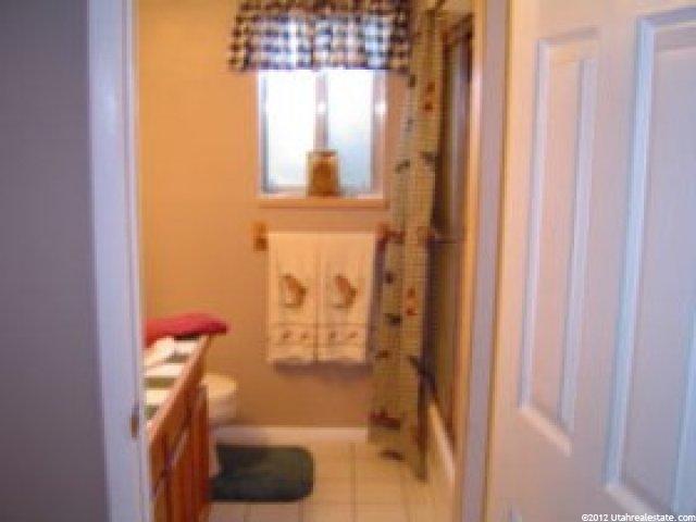 5457 Sunfalls Ct, Kearns, UT 84118 — photo 8