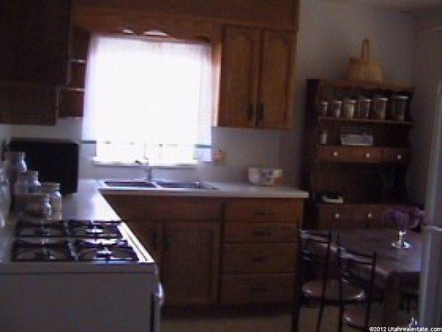 8715 Florence Dr, Magna, UT 84044 — photo 7
