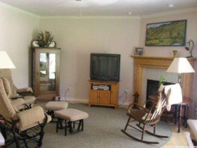 3577 S Oakridge Dr E, Bountiful, UT 84010 — photo 5