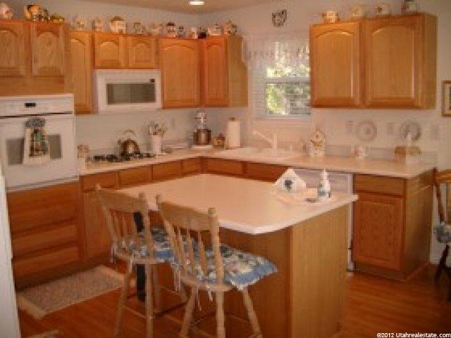 2556 E Valley View Ave S, Holladay, UT 84117 — photo 2