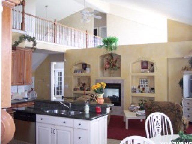 11968 S September Cv, Sandy, UT 84092 — photo 4