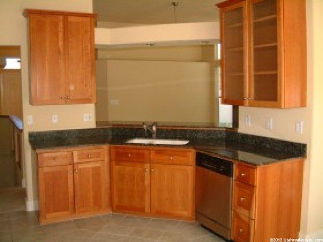 2104 E 6200 S, Holladay, UT 84121 — photo 7