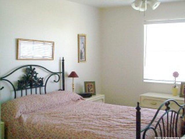 569 W 450 N, Clearfield, UT 84015 — photo 4