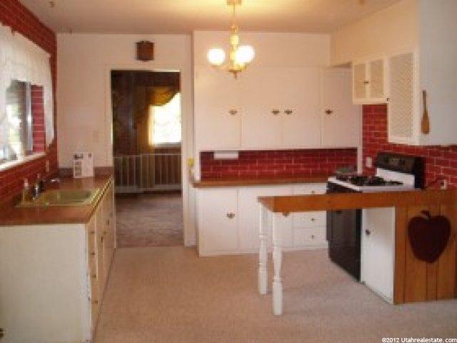 135 N 300 E, Bountiful, UT 84010 — photo 7