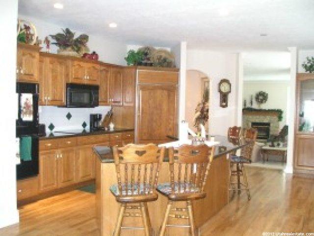 3840 S Highland Oaks Ct, Bountiful, UT 84010 — photo 2