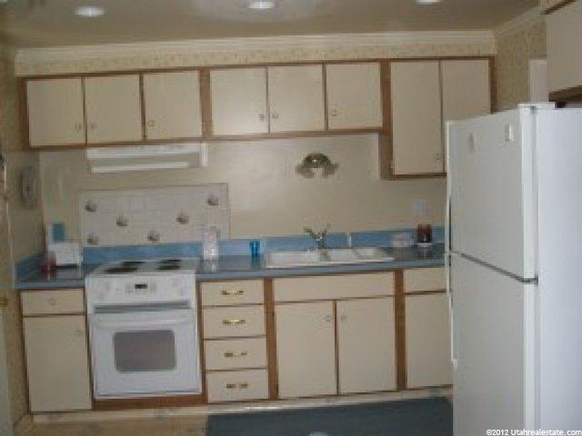 10275 Marble St, Sandy, UT 84094 — photo 3