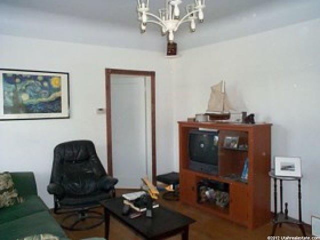 7463 S Main St, Midvale, UT 84047 — photo 2