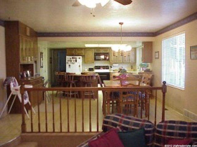 285 S Shari Cir E, Bountiful, UT 84010 — photo 5