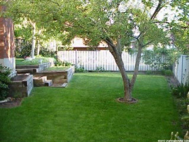 285 S Shari Cir E, Bountiful, UT 84010 — photo 7