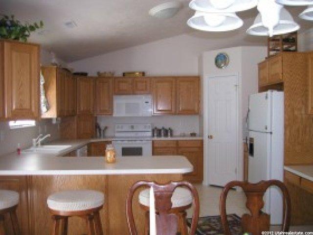 914 W 1730 N, Clinton, UT 84015 — photo 3