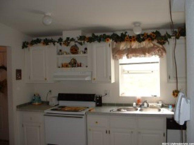 660 N 300 W, Malad City, ID 83252 — photo 7