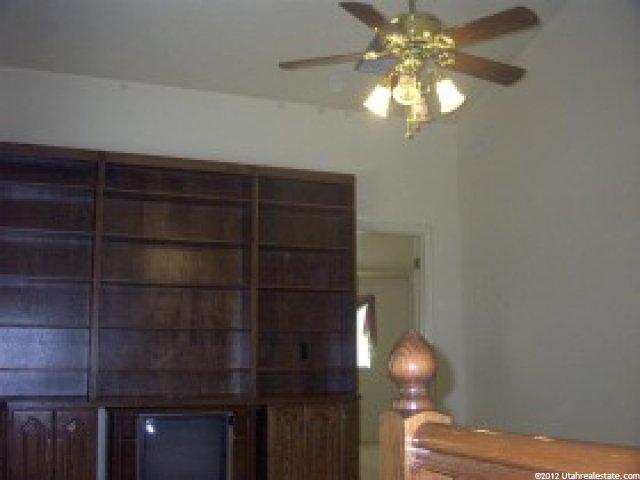 647 W 1175 N, Centerville, UT 84014 — photo 3