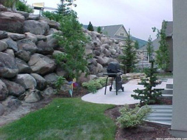 9721 Bluffside Dr, Sandy, UT 84092 — photo 4