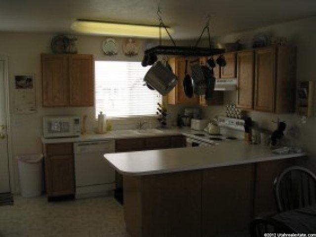1946 S 1550 W, Woods Cross, UT 84087 — photo 2