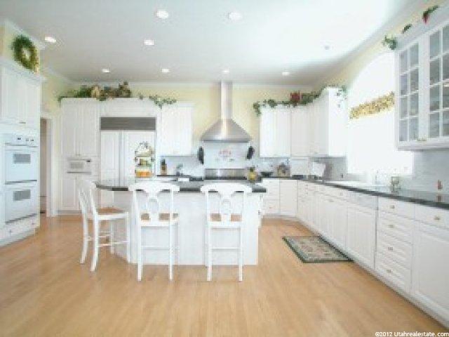 7737 Pheasant Wood Dr, Sandy, UT 84093 — photo 3