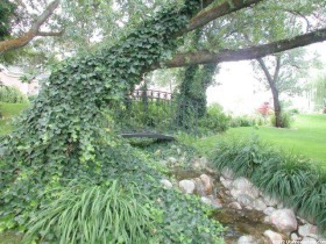 7737 Pheasant Wood Dr, Sandy, UT 84093 — photo 8