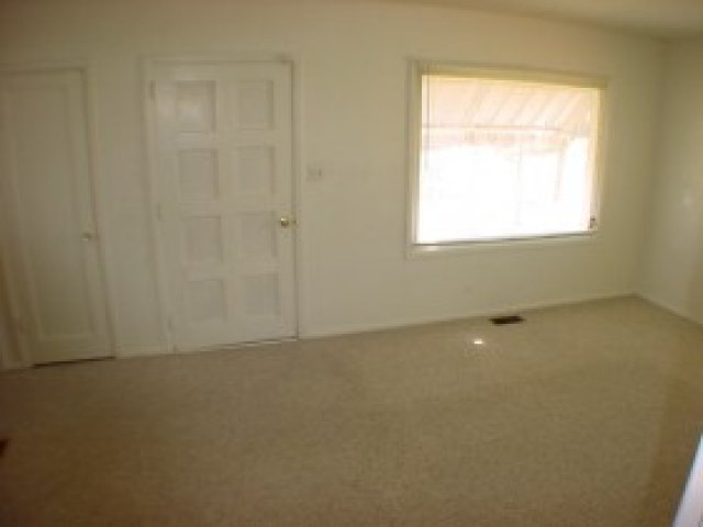 6103 Clear St, Murray, UT 84107 — photo 5