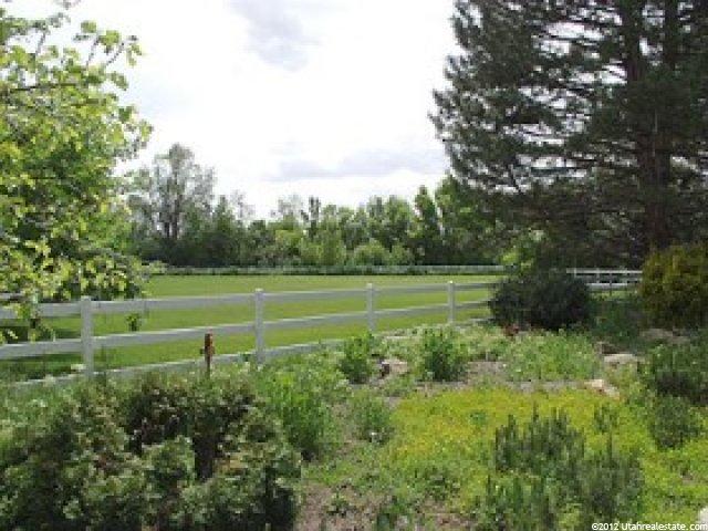 2171 Arbor Ln, Holladay, UT 84117 — photo 3