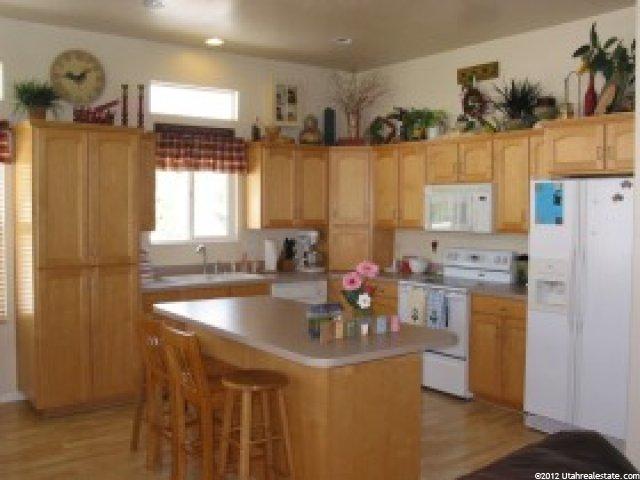 1401 S Granite Dr, Layton, UT 84041 — photo 2