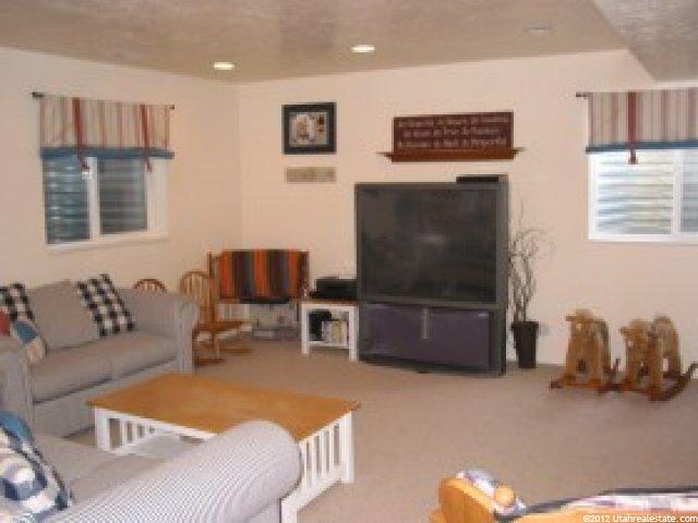 1401 S Granite Dr, Layton, UT 84041 — photo 5