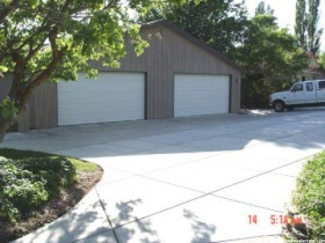 2457 E Woodland Dr, Ogden, UT 84403 — photo 2