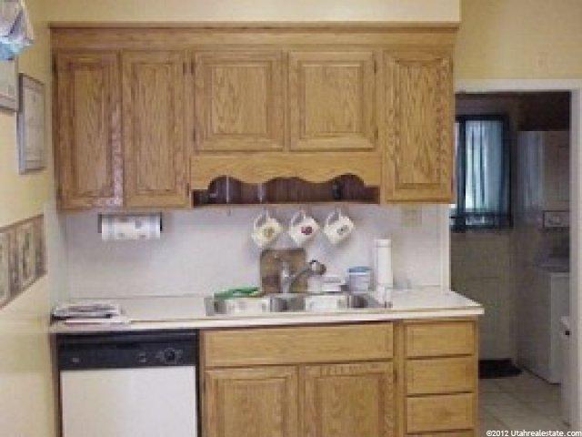 1070 Oak St, Ogden, UT 84401 — photo 2