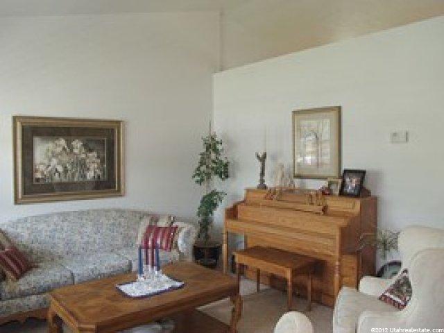 10802 Meadow River Dr, Sandy, UT 84070 — photo 2