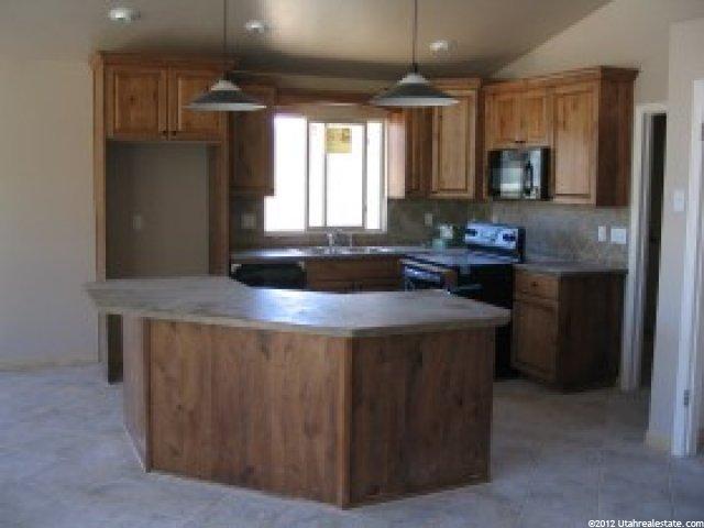 3422 N 2575 W, Farr West, UT 84404 — photo 6