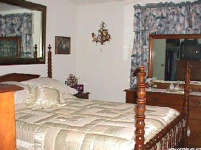 210 Crusader Dr, Murray, UT 84107 — photo 7